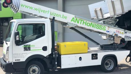 Nieuwe aanwinst! #anthonissen #verhuizingen #verhuisfirma #böcker #ladderlift #nieuw